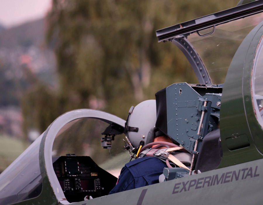Hawker Hunter fliegen in der Schweiz