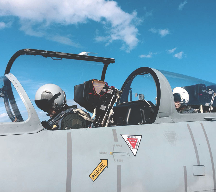 Hawker Hunter fliegen in der Schweiz